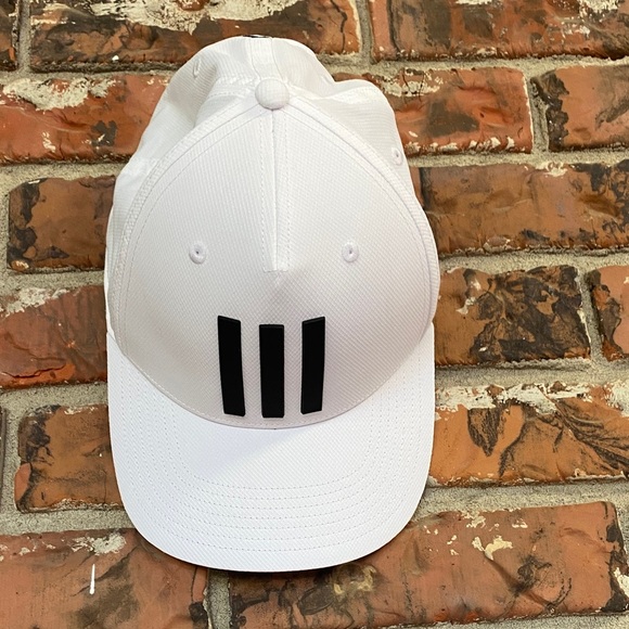 Adidas ball cap - Picture 1 of 6